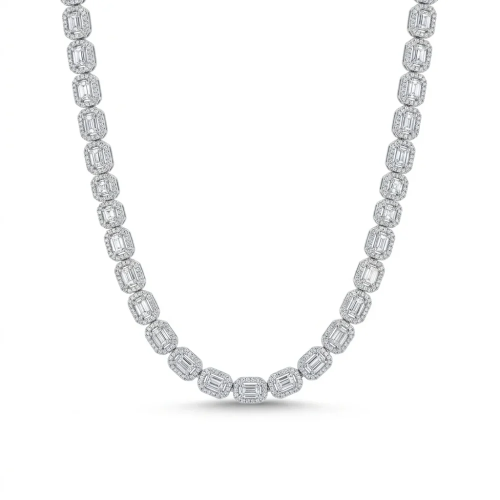 Éclat Emerald Halo Diamond 18KW NECKLACE