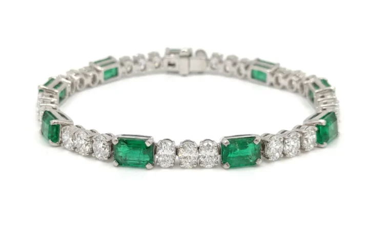 White bg - BGBR6625 - Verdant Royale Diamond Bracelet