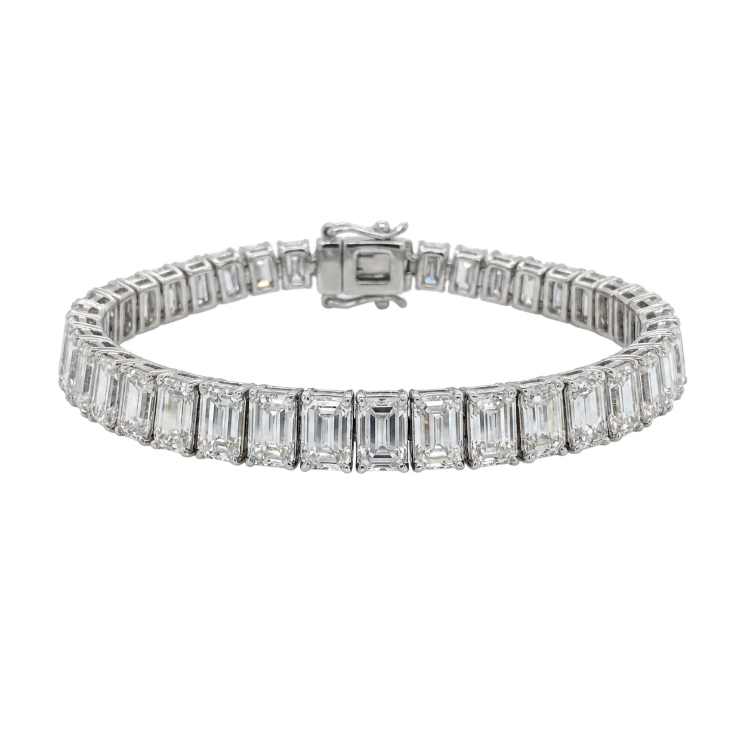 White bg – BGBR8181 – Lumina Emerald-Cut Diamond Bracelet