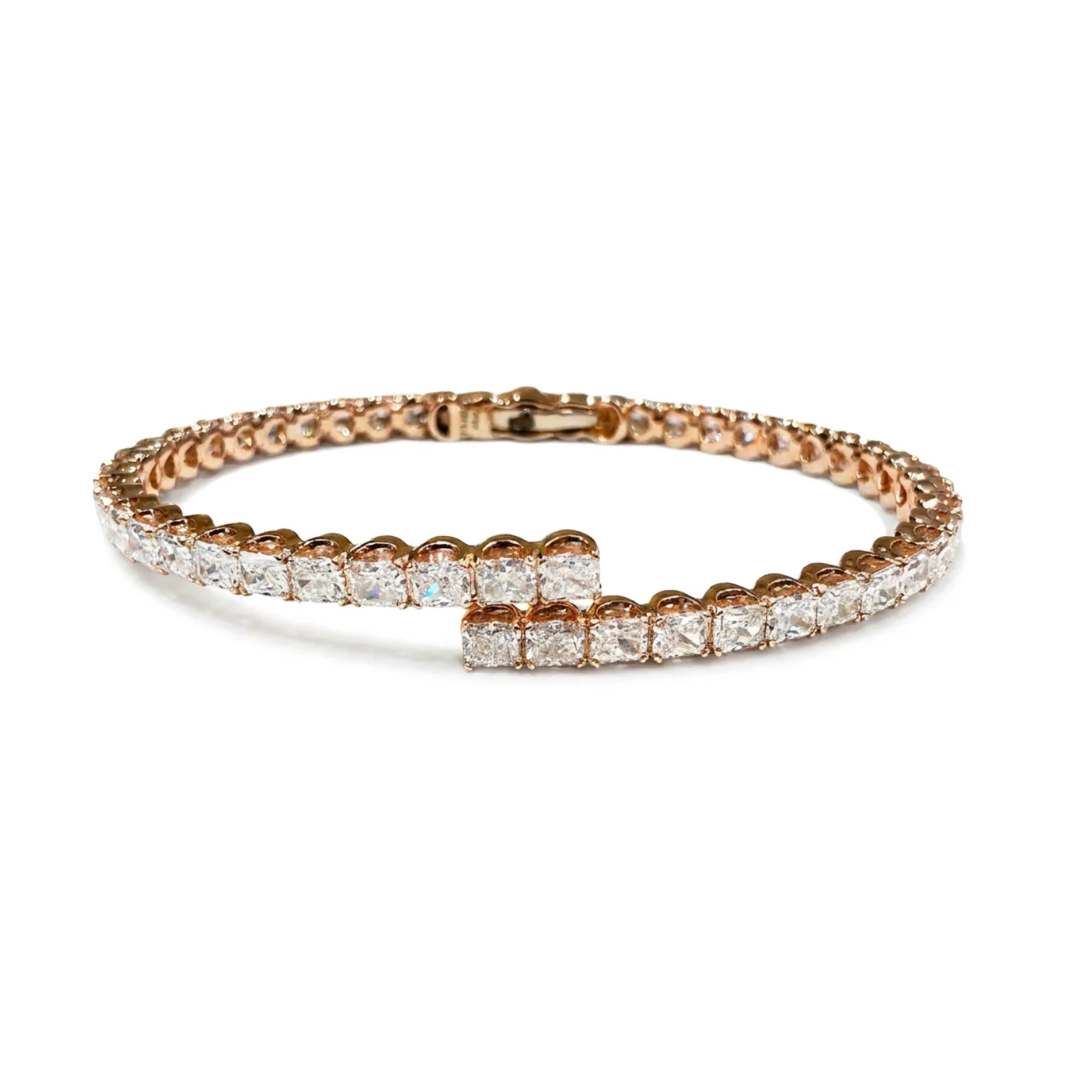white bg – BGBN3945 – Rosé Riviera Cushion-Cut Diamond Bangle