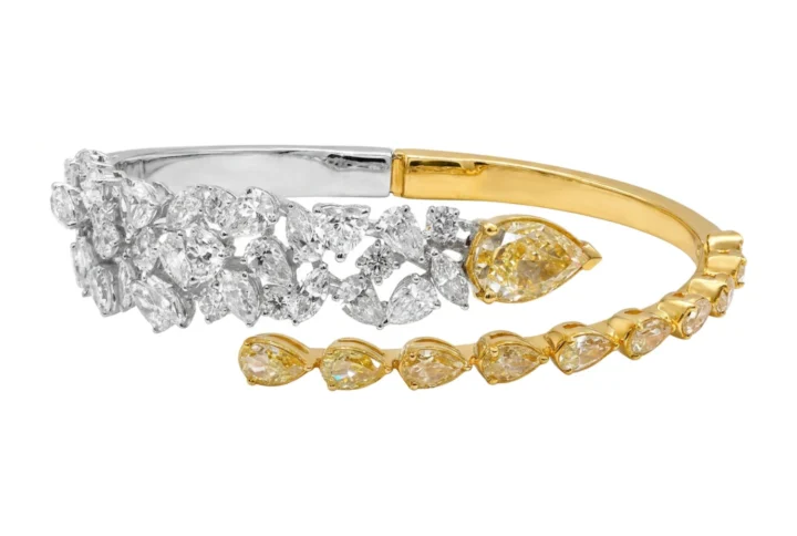 white bg - BGBN5677 - Aurelia Pear Cluster Bracelet