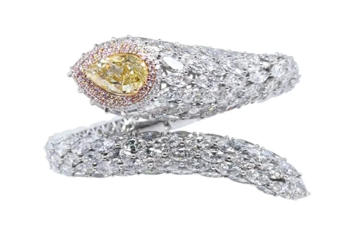 white bg - BGBN8199 - Golden Eye Diamond Wrap Bracelet