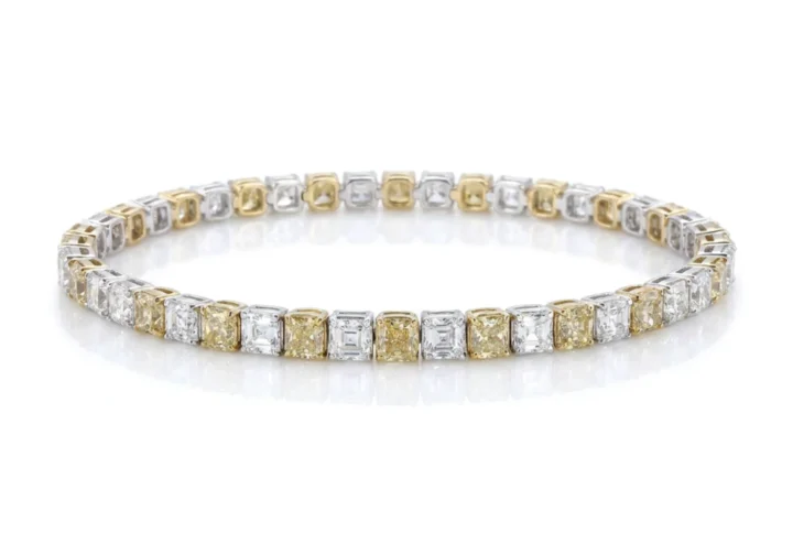 white bg - BGBR6153 - Golden Mosaic Diamond Bracelet