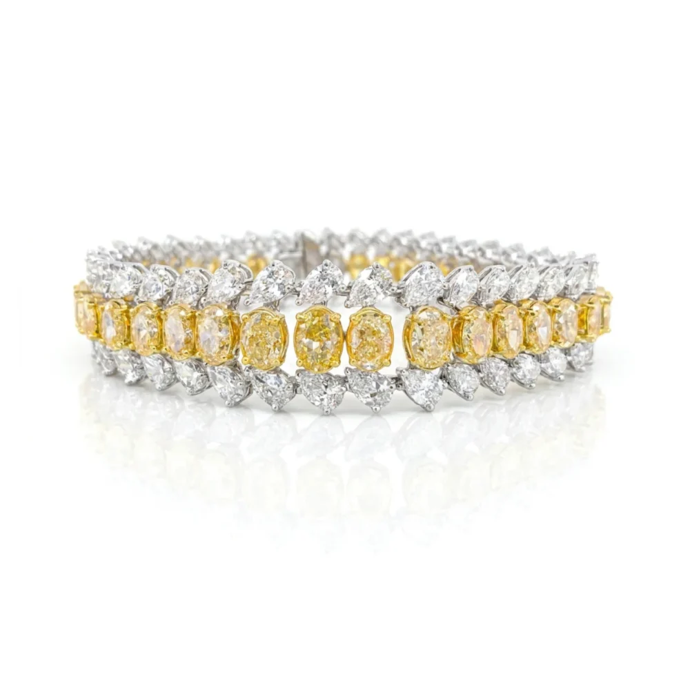 Golden Laurel Diamond Bracelet