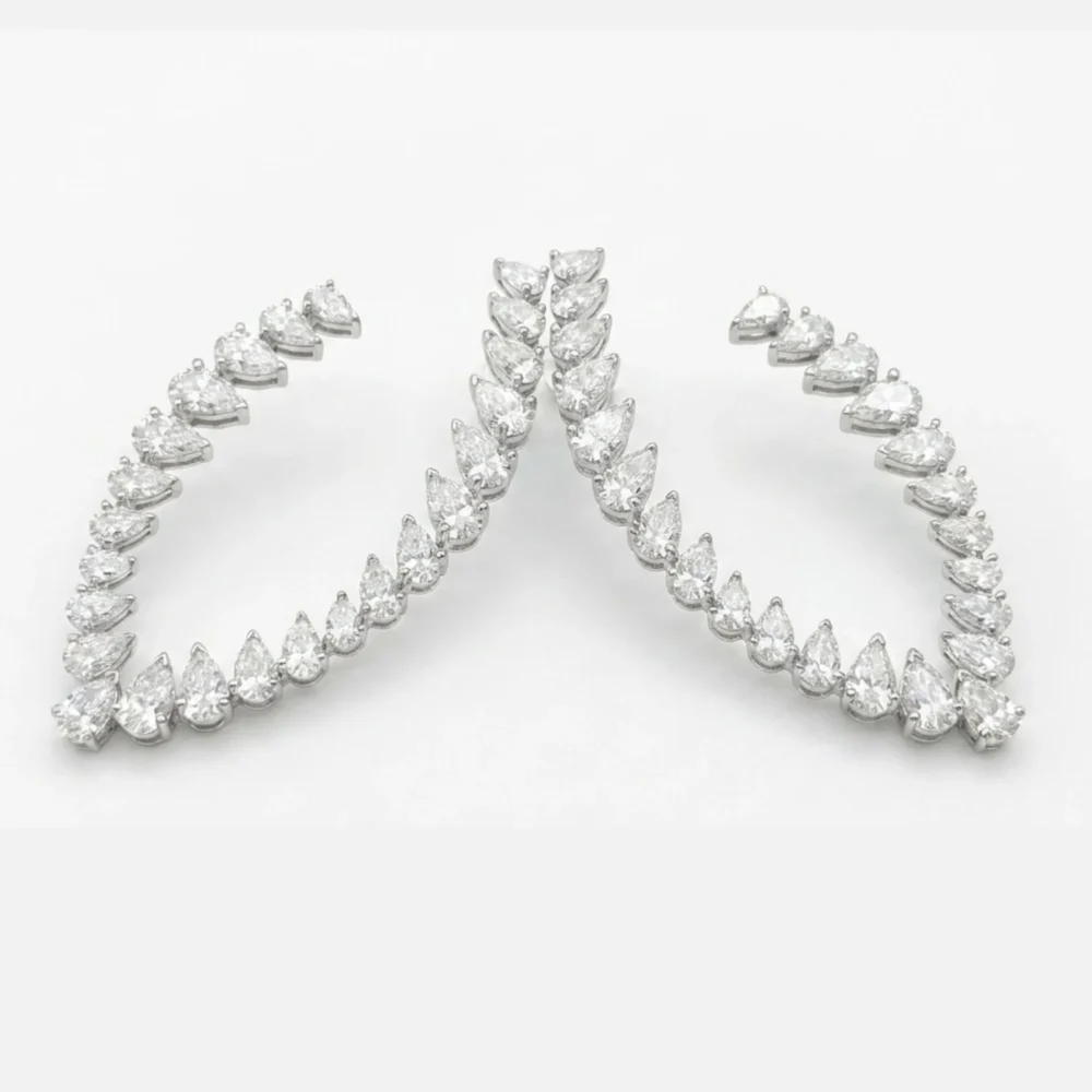 Dewdrop Crescent 18KW PR Earring